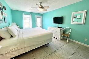 Sea Oats H102 2 Bedroom Condo by RedAwning