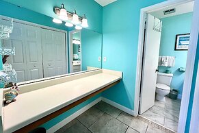 Sea Oats H102 2 Bedroom Condo by RedAwning