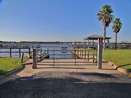 Sea Oats H102 2 Bedroom Condo by RedAwning