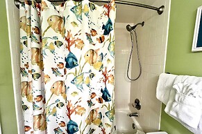 Sea Oats H102 2 Bedroom Condo by RedAwning