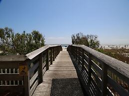 Royal Palms 1306 1 Bedroom Condo by RedAwning