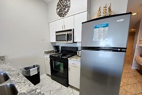 Royal Palms 1306 1 Bedroom Condo by RedAwning