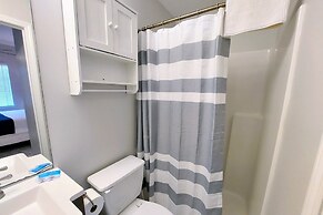 Royal Palms 1306 1 Bedroom Condo by RedAwning