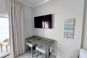 Royal Palms 1306 1 Bedroom Condo by RedAwning