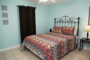 Castaways 1b 2 Bedroom Condo