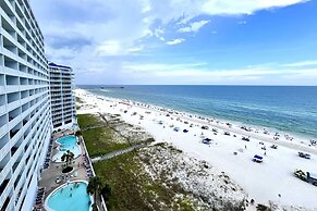 Lighthouse 1017 1 Bedroom Condo by RedAwning