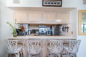 Polo Beach Club Vacation Rentals - APlus Resorts