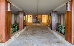 Polo Beach Club Vacation Rentals - APlus Resorts