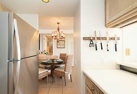 Polo Beach Club Vacation Rentals - APlus Resorts