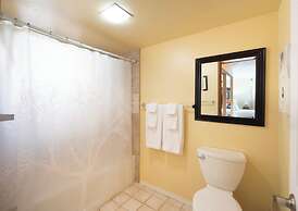 Polo Beach Club Vacation Rentals - APlus Resorts