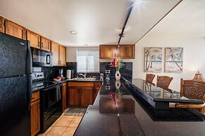 Polo Beach Club Vacation Rentals - APlus Resorts