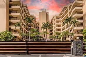 Polo Beach Club Vacation Rentals - APlus Resorts