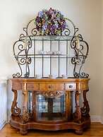 Gaslight Bed and Breakfast