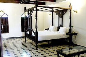 Waterfront Granary A Museum Hotel