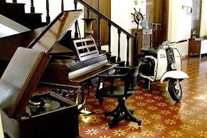 Waterfront Granary A Museum Hotel