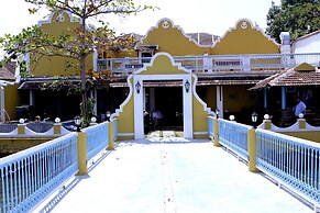 Waterfront Granary A Museum Hotel