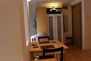 Tower Hill Studio Appartment