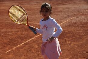 Damour Country Club