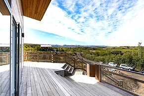 Designers Villa near Alafoss Waterfall