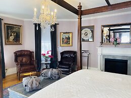 1000 Islands B&B – The Bulloch House