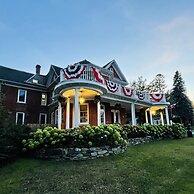 1000 Islands B&B – The Bulloch House