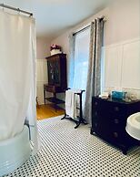 1000 Islands B&B – The Bulloch House