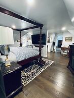 1000 Islands B&B – The Bulloch House