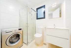 White sands of Pinada Beach 3