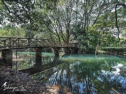 Shangri La Jungle Resort