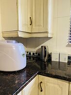 Airport Royal Guest House