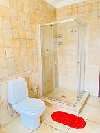 Airport Royal Guest House