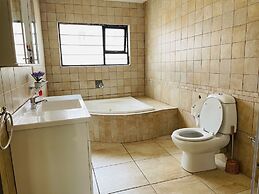 Airport Royal Guest House