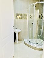 Airport Royal Guest House