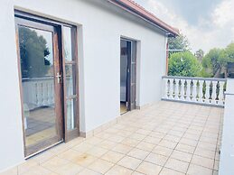 Airport Royal Guest House