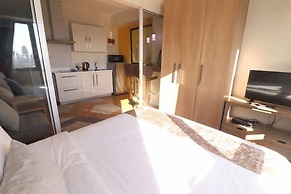 Oasis Regency at Acqua Livingstone near Rockwell