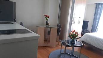 Oasis Regency at Acqua Livingstone near Rockwell