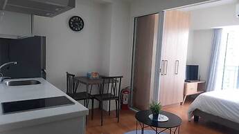 Oasis Regency at Acqua Livingstone near Rockwell