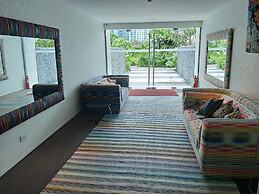 Oasis Regency at Acqua Livingstone near Rockwell