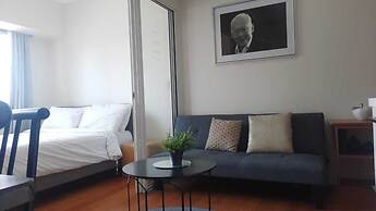 Oasis Regency at Acqua Livingstone near Rockwell