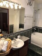 Hedges Court Residencies Town Hall-2 Room 3 Bed Apartment