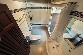 Baan Nam Pen Resort