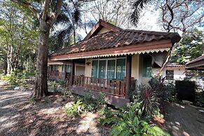 Baan Nam Pen Resort