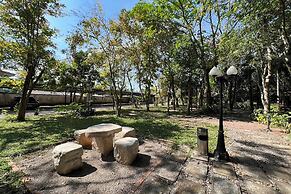 Baan Nam Pen Resort