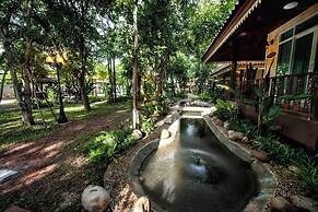 Baan Nam Pen Resort