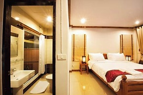 Baan Nam Pen Resort