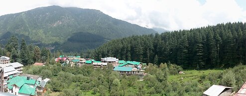 The Orchard Greens Resort - A Centrally Heated Property