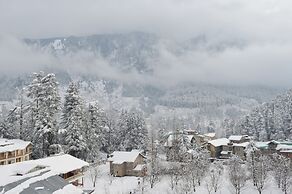 The Orchard Greens Resort - A Centrally Heated Property