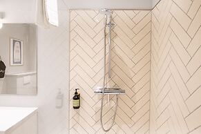 The Beach apartments by Daniel&Jacob’s