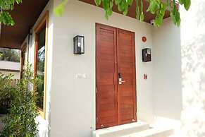 Triple Tree Beach Resort