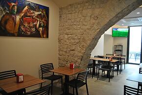 Hostal Universitat Cervera